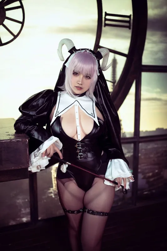 开裆裤恶魔 - 阿半今天很开心